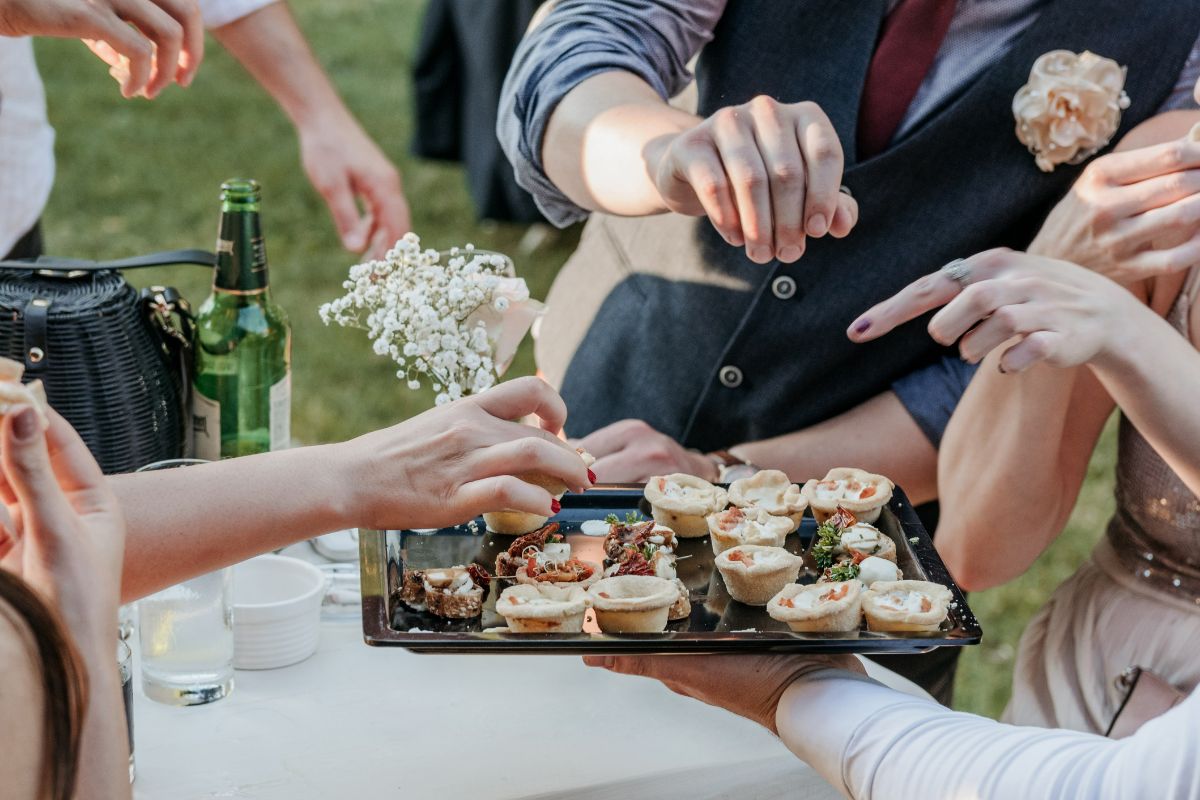 5 Food Bar Ideas for Your Wedding