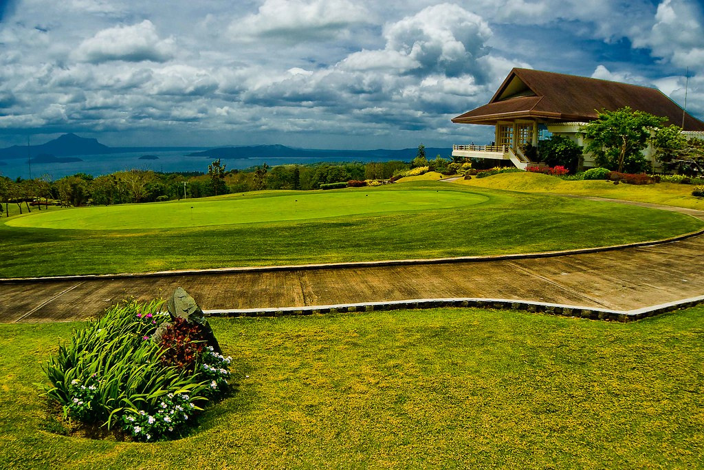 Midlands Golf Veranda, Tagaytay Highlands