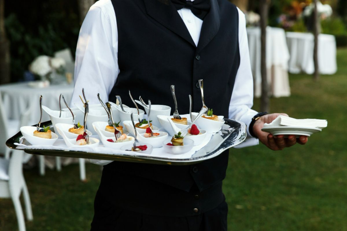 Choose the right caterer