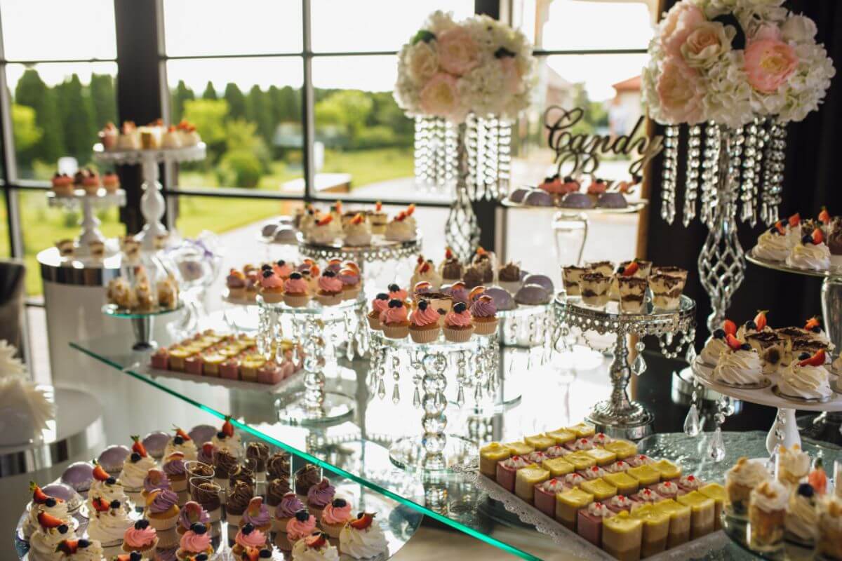 How Can Debut Catering Packages Help Your Celebration