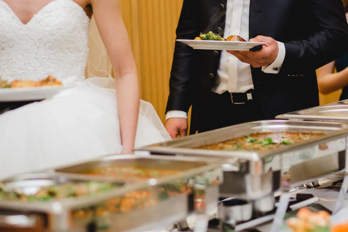 The Benefits of Having a Wedding Buffet