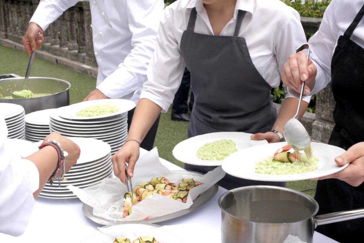 Expert catering staff guidance for dietary needs