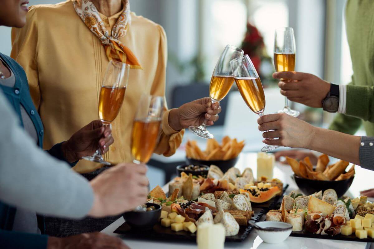 How to Match Your Year-End Party Venue with Your Catering Partner?