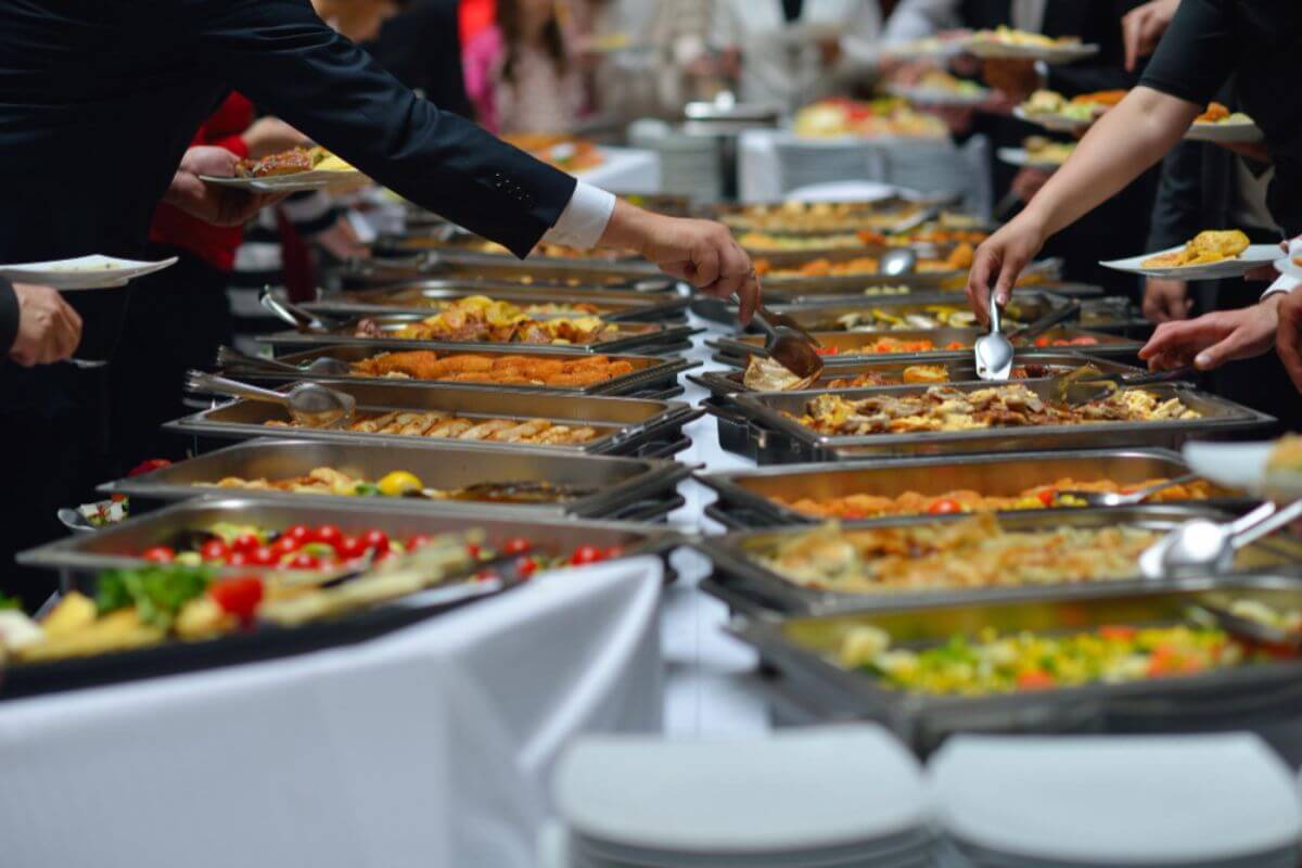 Why Corporate Buffet Catering is Perfect for Team Building Events
