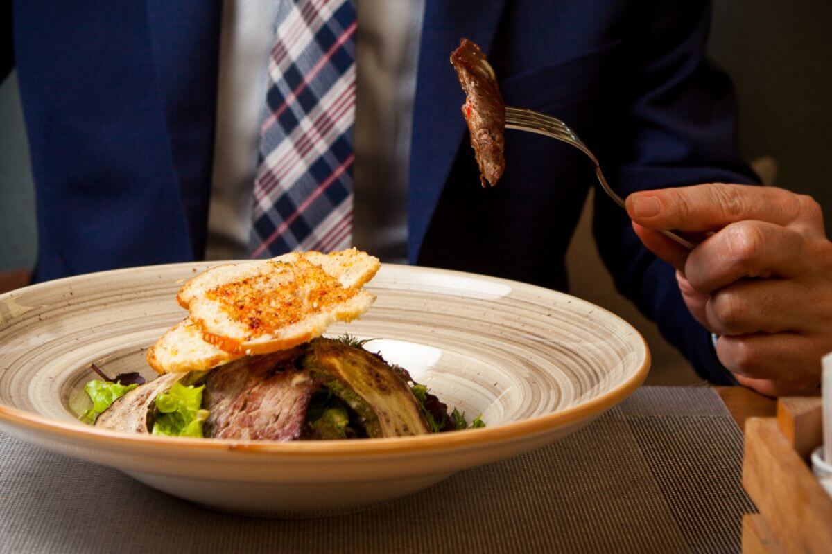 4 Things to Consider When Planning an Executive Dining in Metro Manila