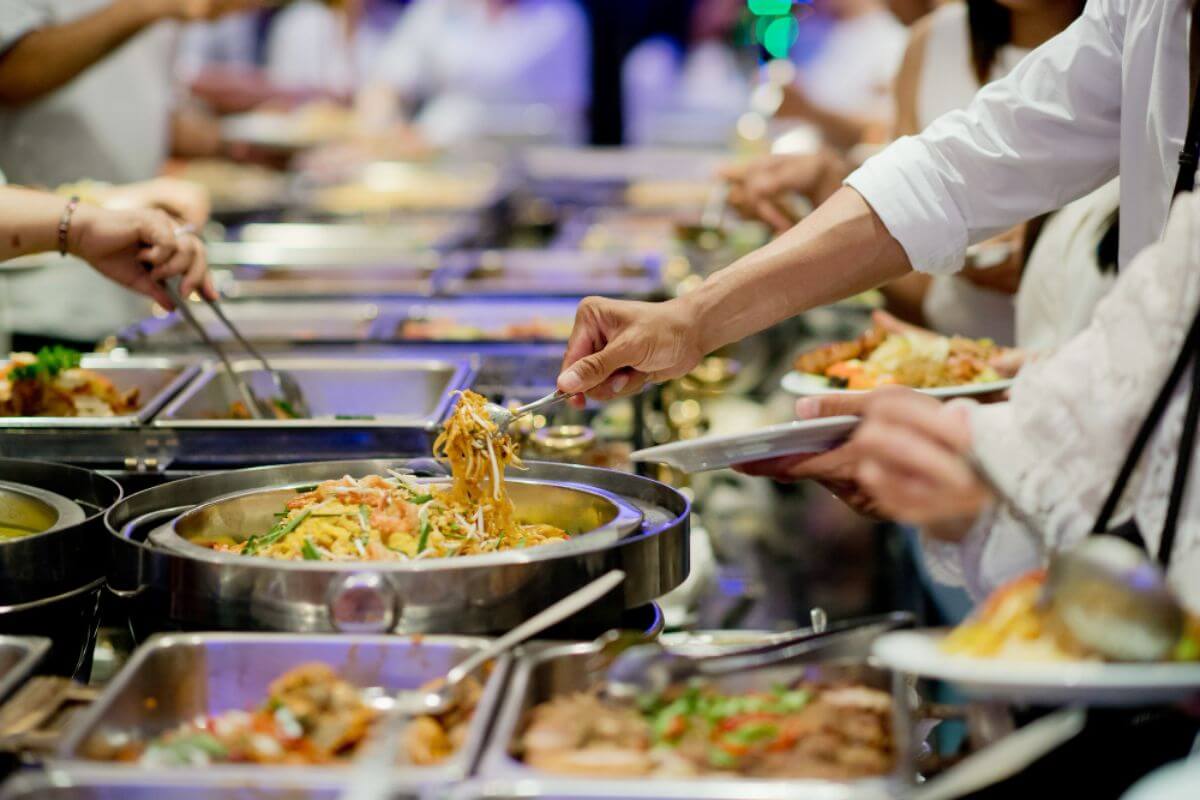 Behind the Scenes: How Top Manila Venues Coordinate Seamless Catering Service
