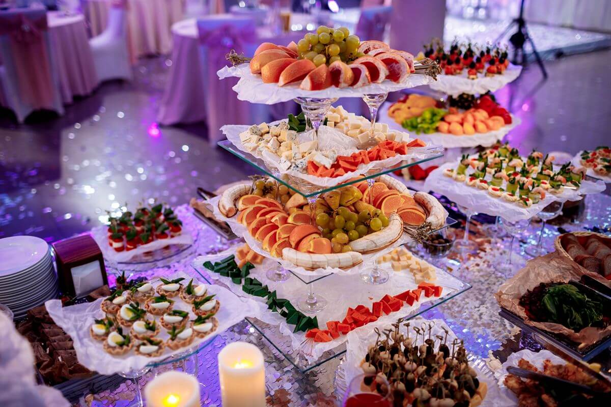 Why is Food an Important Part of a Memorable Debut?